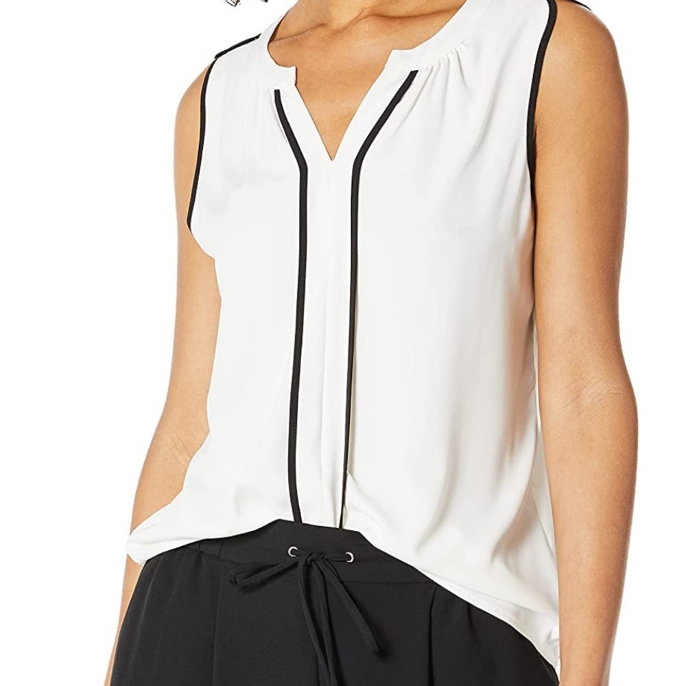 Calvin Klein sleeveless blouse w/ black piping XL